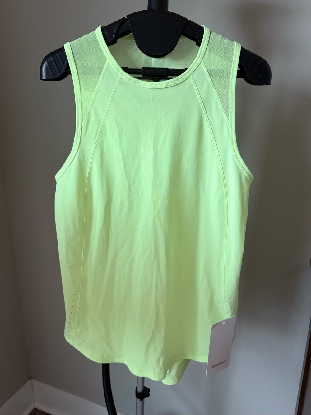 Sculpt Tank NWT